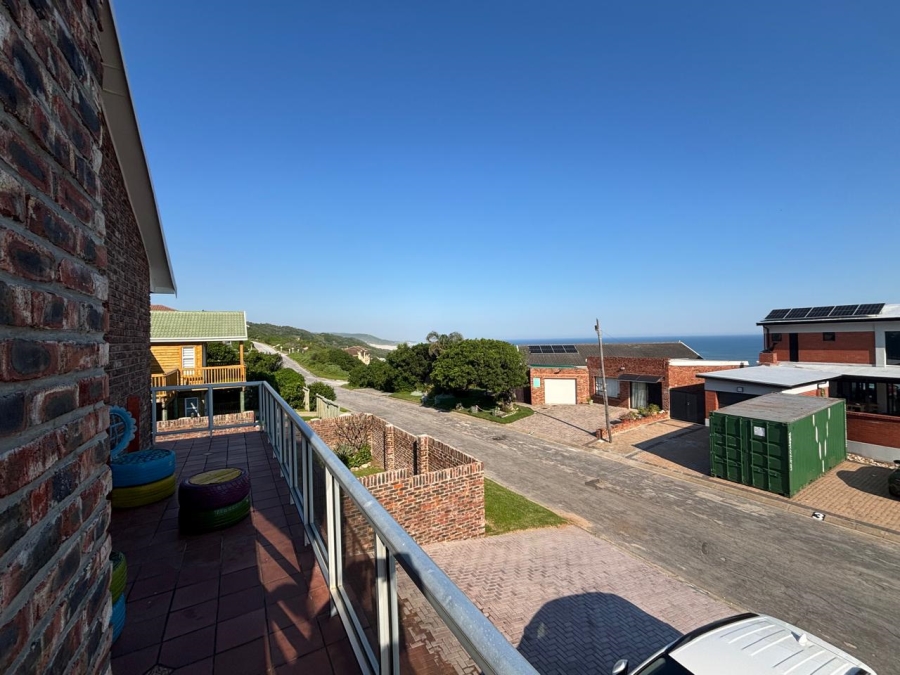 3 Bedroom Property for Sale in Blue Horizon Bay Eastern Cape